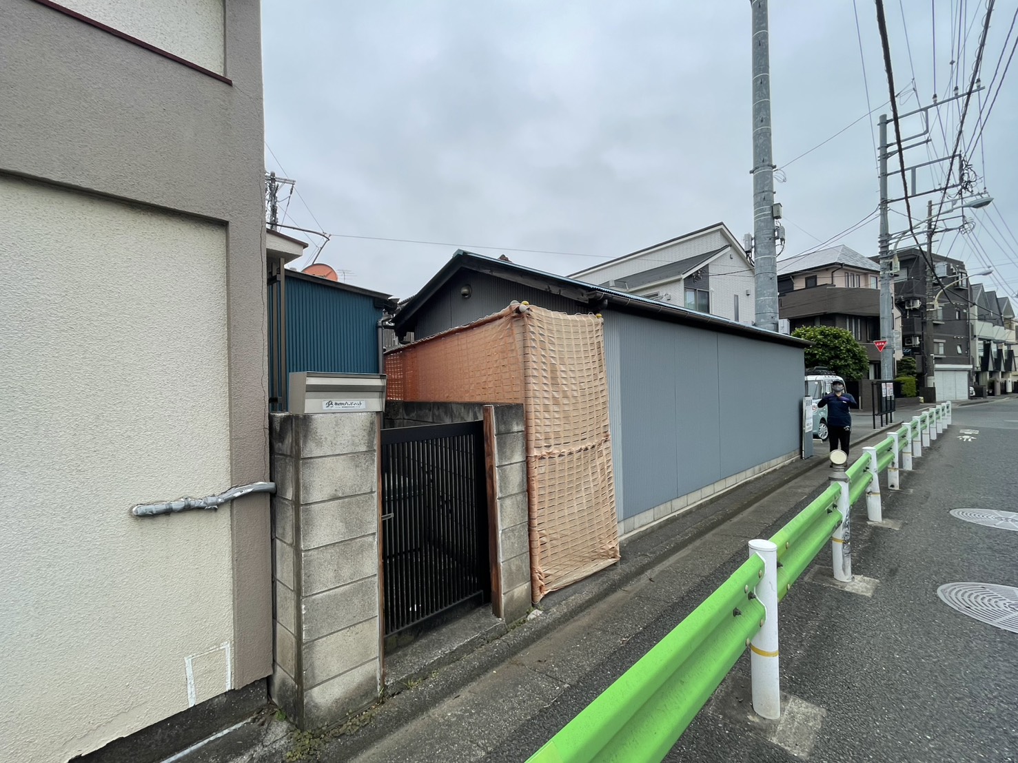 西東京市住吉町　オレンジネットの張り替え前